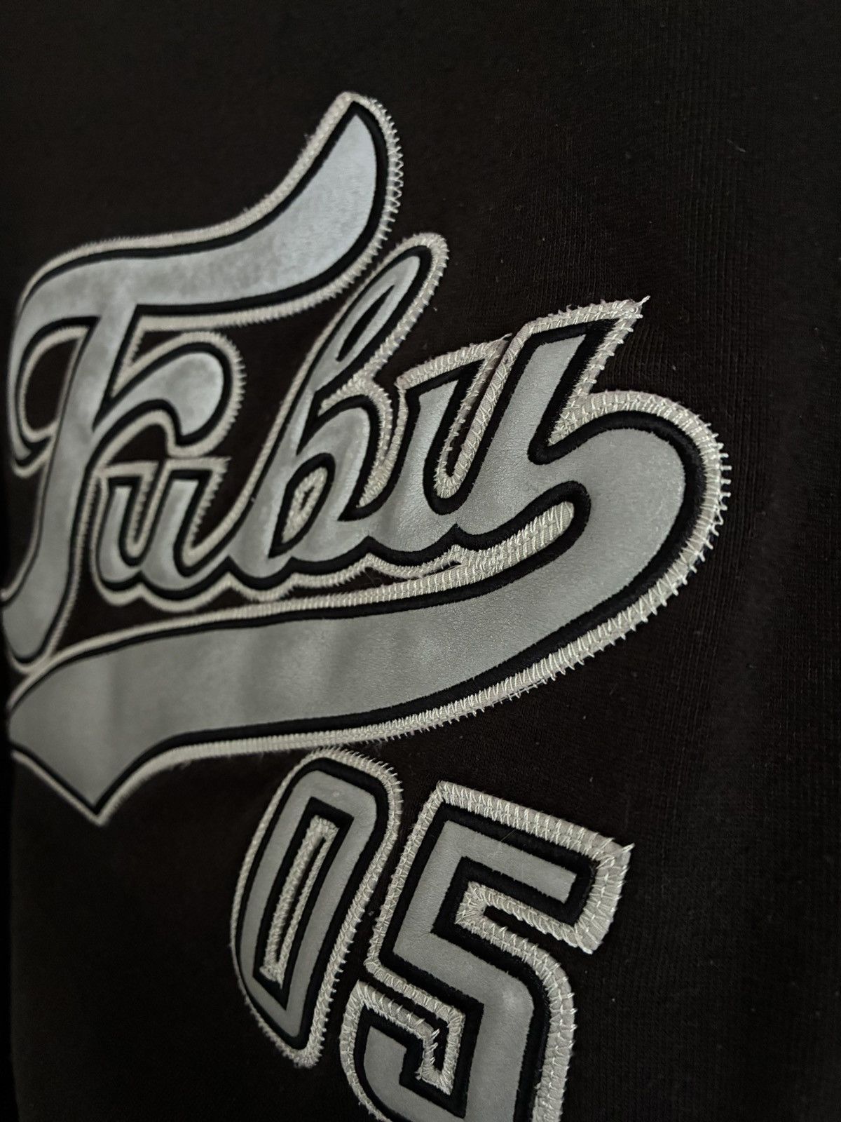 Fubu FUBU crewneck OG usa Vintage 90s rap baggy skate y2k Size US M / EU 48-50 / 2 - 7 Thumbnail