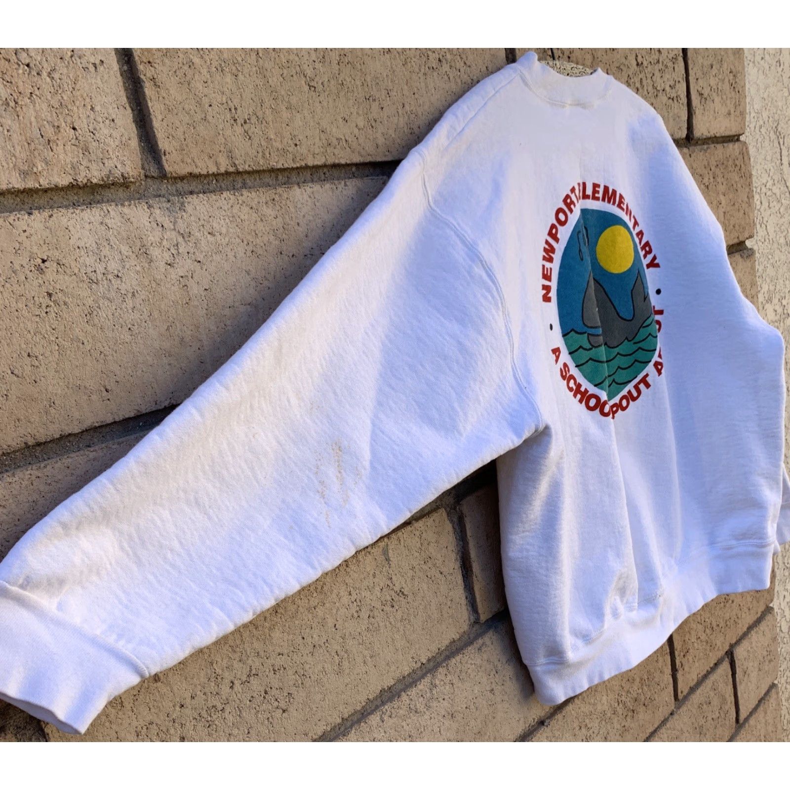 Fruit Of The Loom VINTAGE Newport Elementary A School To Spout About Sweatshirt Whale Graphic Sz L Sweatshirt Size US L / EU 52-54 / 3 - 3 Thumbnail