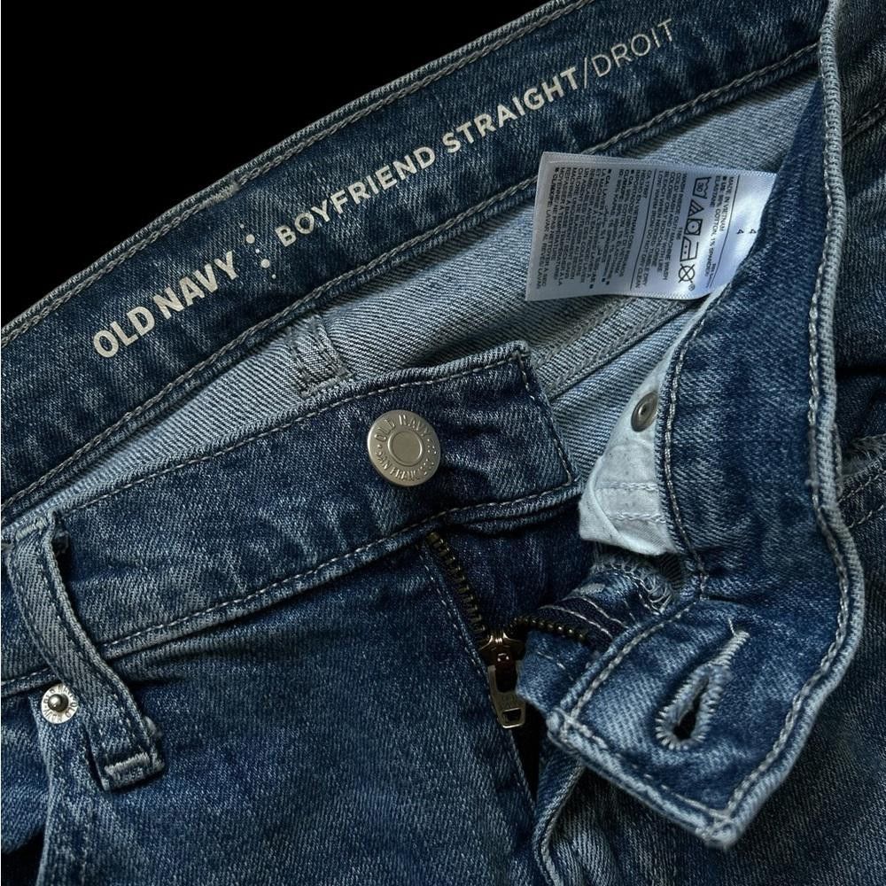 Old Navy Old Navy tattered straight cut jeans Size 27" / US 4 / IT 40 - 3 Thumbnail