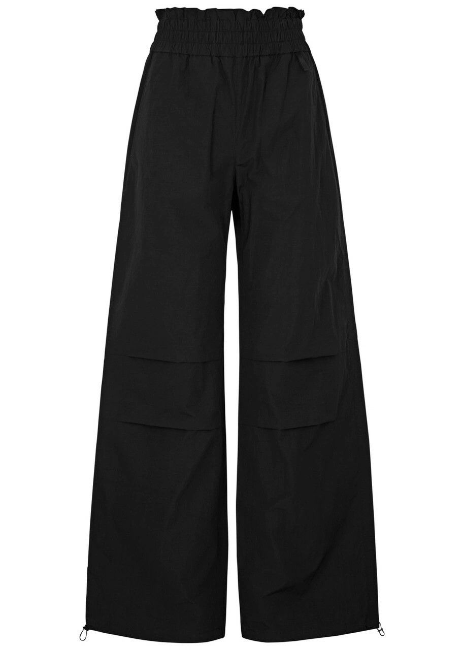 Moncler o1y1125 Sweatpant in Black Size 26" / US 2 / IT 38 - 1 Thumbnail