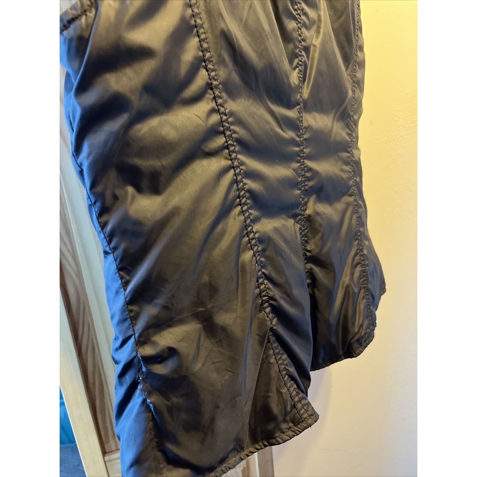 DKNY DKNY VTG Women’s S Black Down Insulated Full Zip Puffer Vest Size S / US 4 / IT 40 - 14 Thumbnail