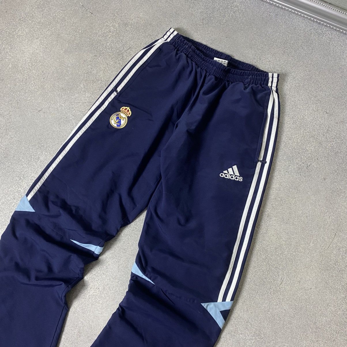 Adidas Vintage Adidas Real Madrid Track Pants Drill Y2K Baggy Size US 30 / EU 46 - 4 Thumbnail