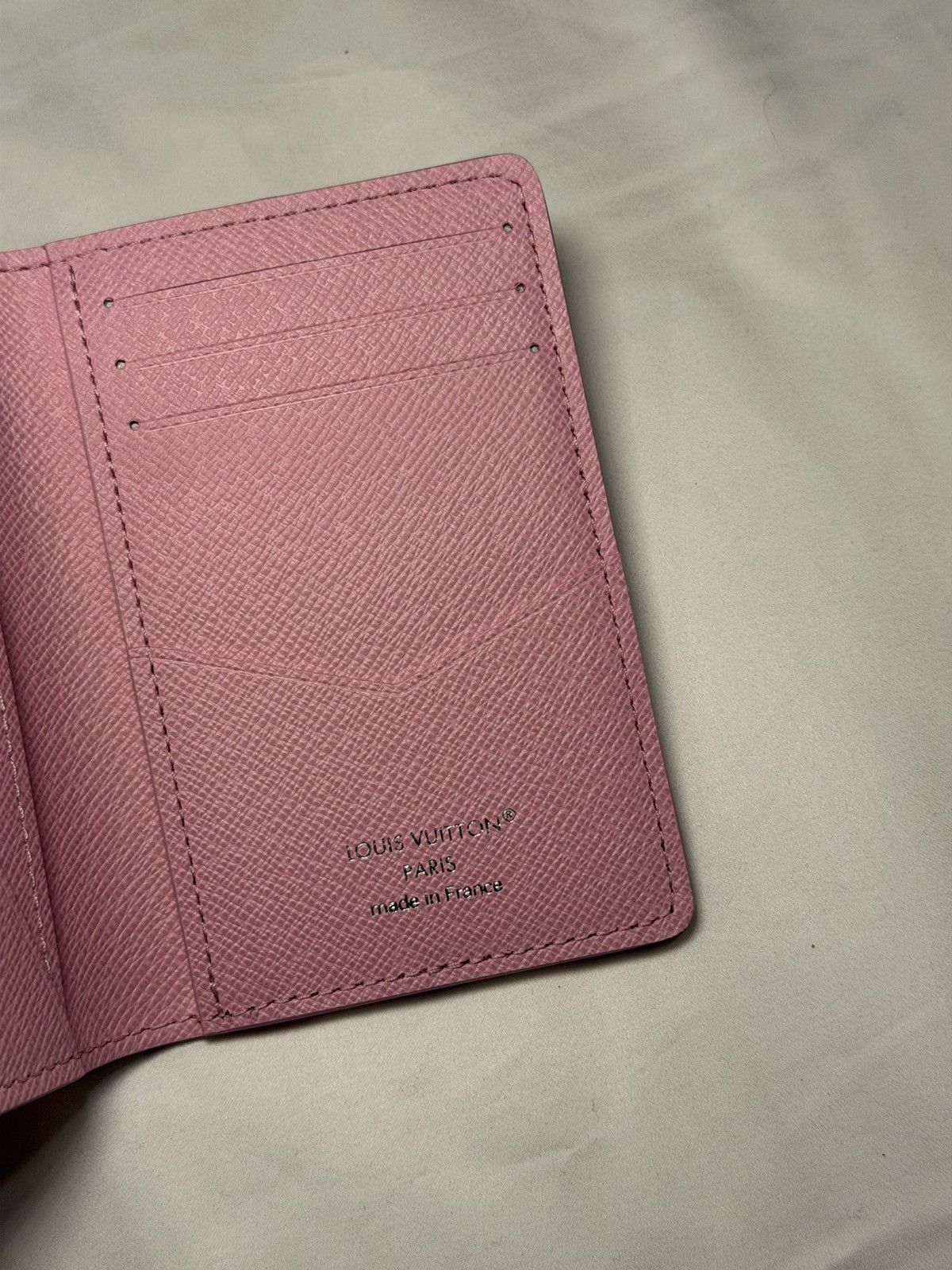 Louis Vuitton Louis Vuitton Skateboarding Pocket Organizer - Pink Leather Size ONE SIZE - 5 Thumbnail
