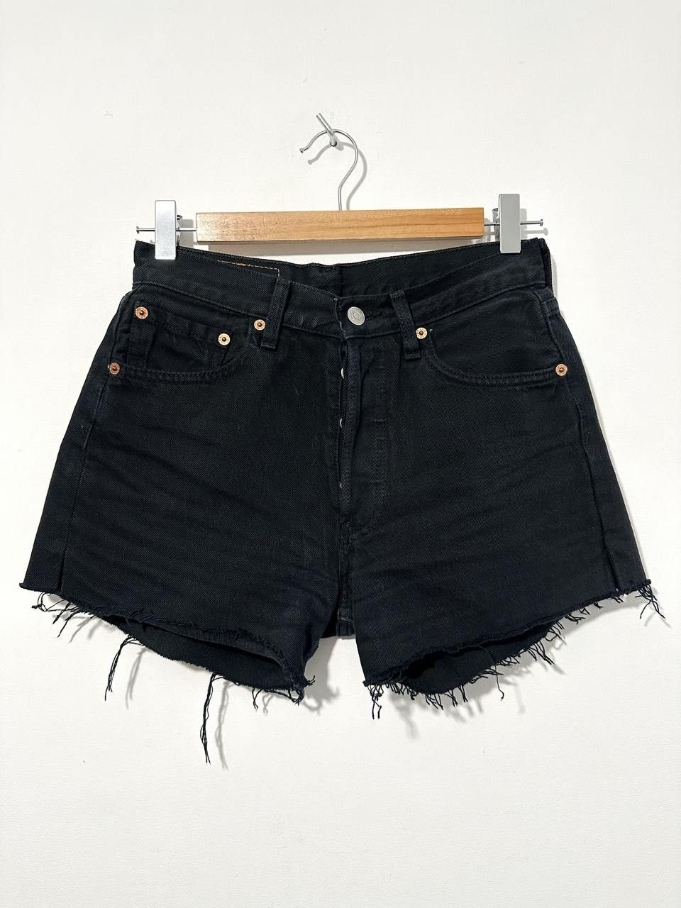 Levi's × Vintage Vintage Levi's Black Denim Jeans Shorts W28 Size 28" / US 6 / IT 42 - 1 Thumbnail