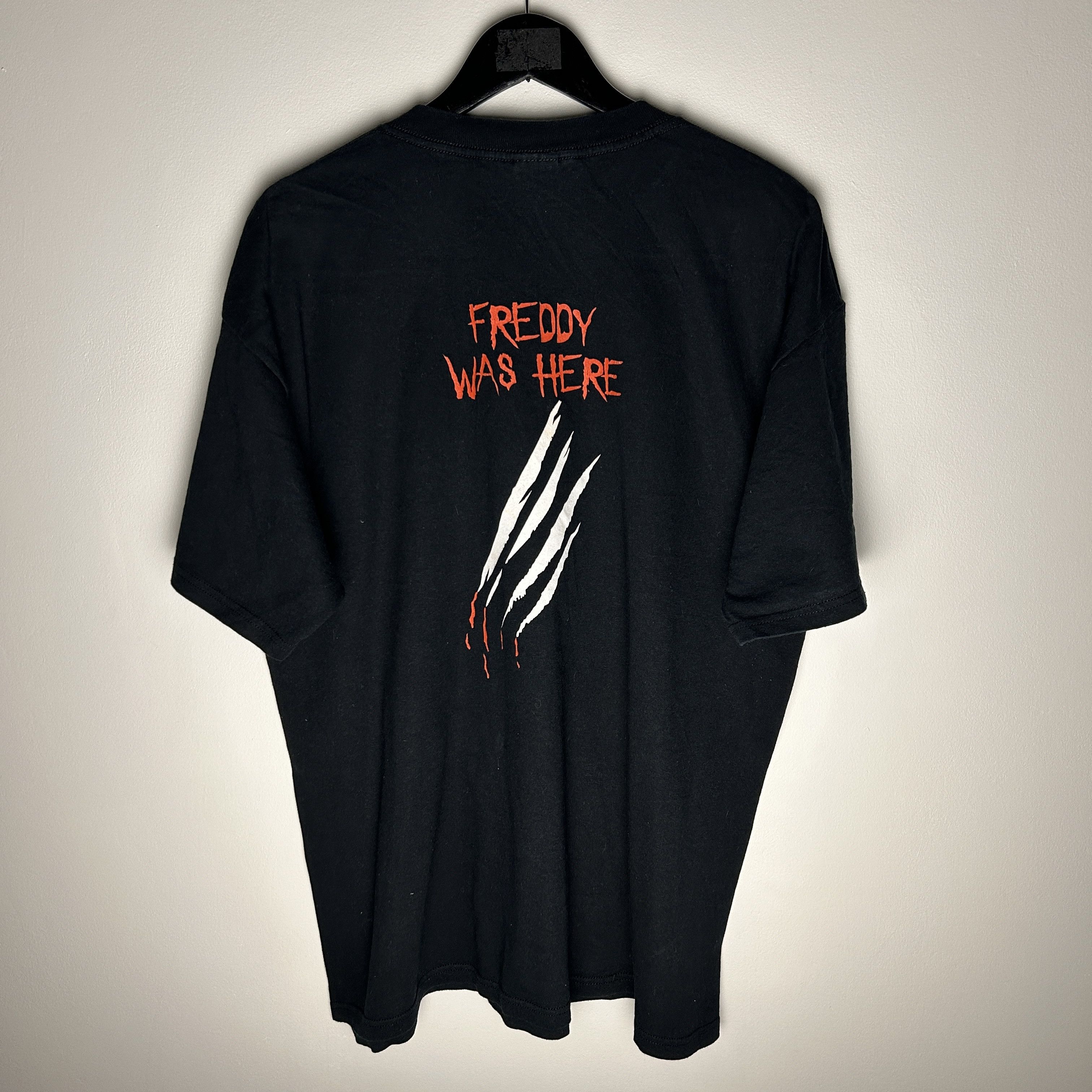 Vintage Vintage A Nightmare On Elm Street 2005 Horror T-shirt Size US XL / EU 56 / 4 - 2 Thumbnail