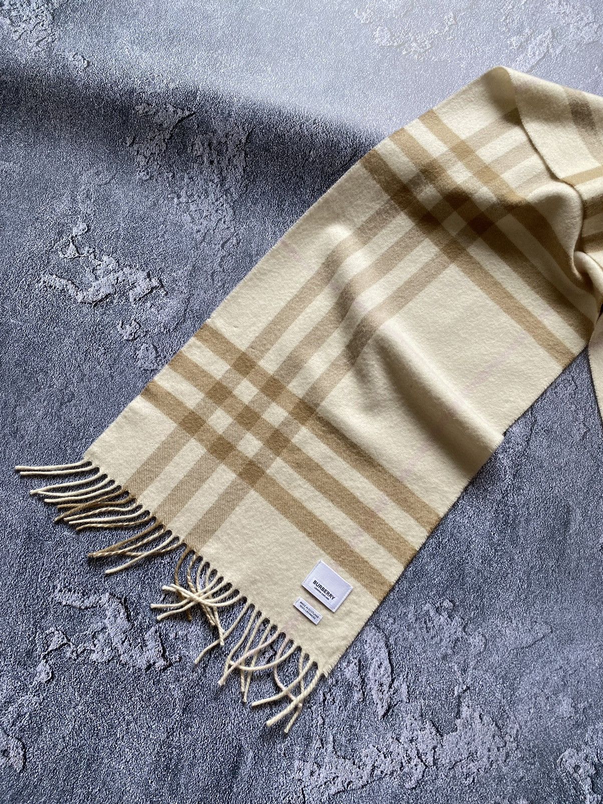 Burberry Burberry London England Wool Novachek Scarf Size ONE SIZE - 5 Thumbnail