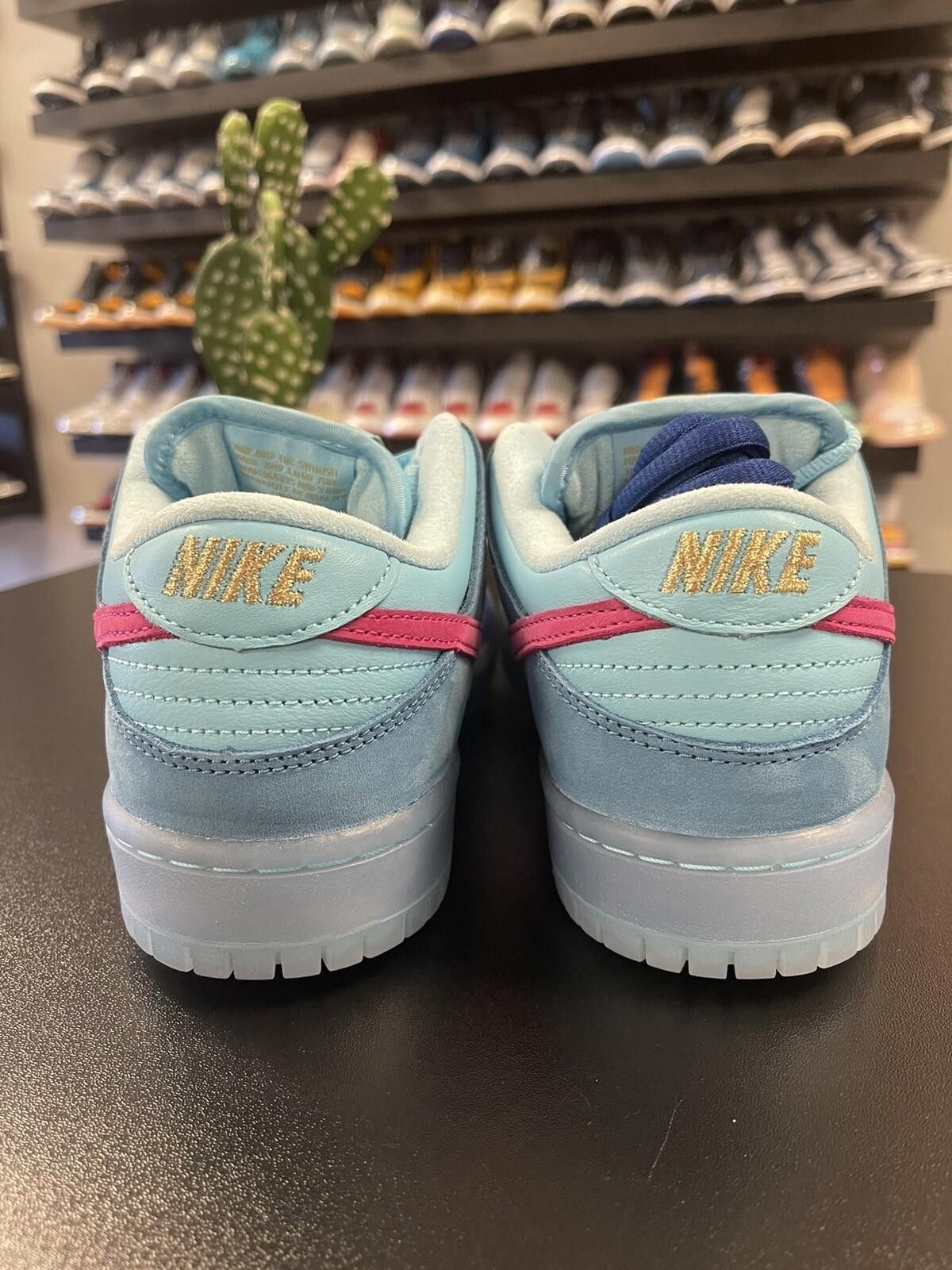 Nike Size 6 - Nike Dunk Low SB x Run The Jewels 4/20 DO9404-400 Size US 6 / EU 39 - 4 Thumbnail