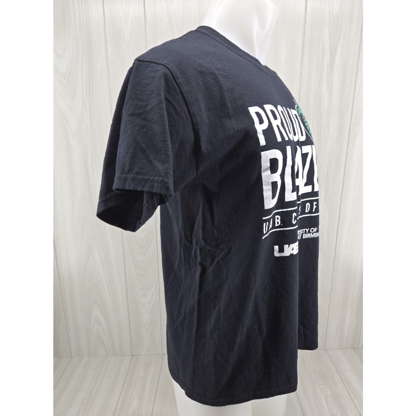 Gildan VINTAGE University of Alabama at Birmingham Blazers Class 2025 Short Sleeve T-Shirt LRG Size US L / EU 52-54 / 3 - 5 Thumbnail