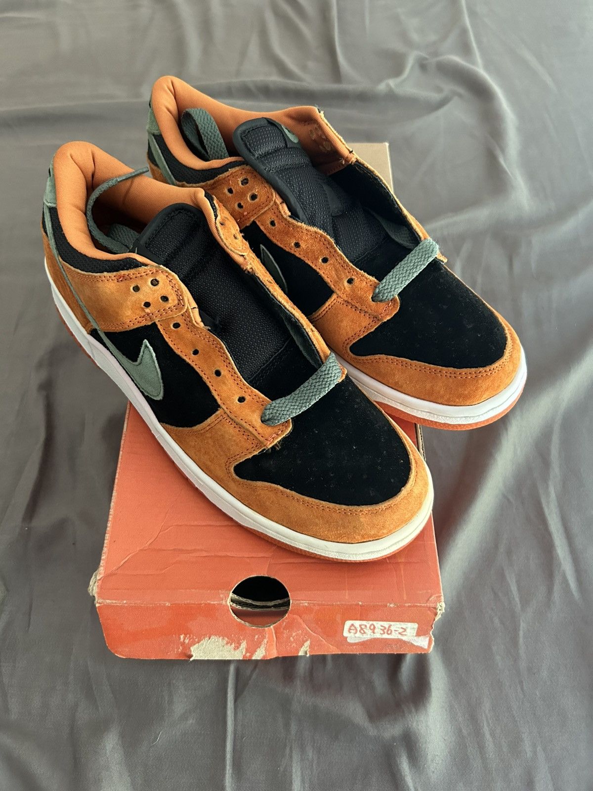Nike Nike Dunk Low Pro B - Ceramic 2001 Size US 9.5 / EU 42-43 - 1 Thumbnail