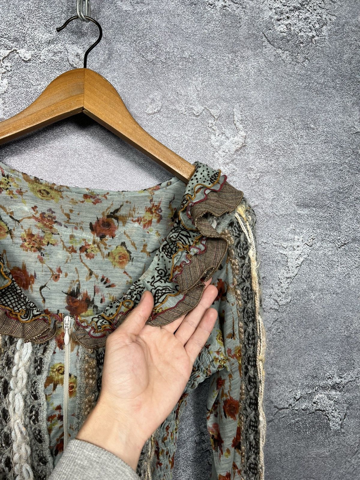 Vintage Vintage Tricot Chic Avant Garde Save the Queen Style Blouses Size L / US 10 / IT 46 - 6 Thumbnail