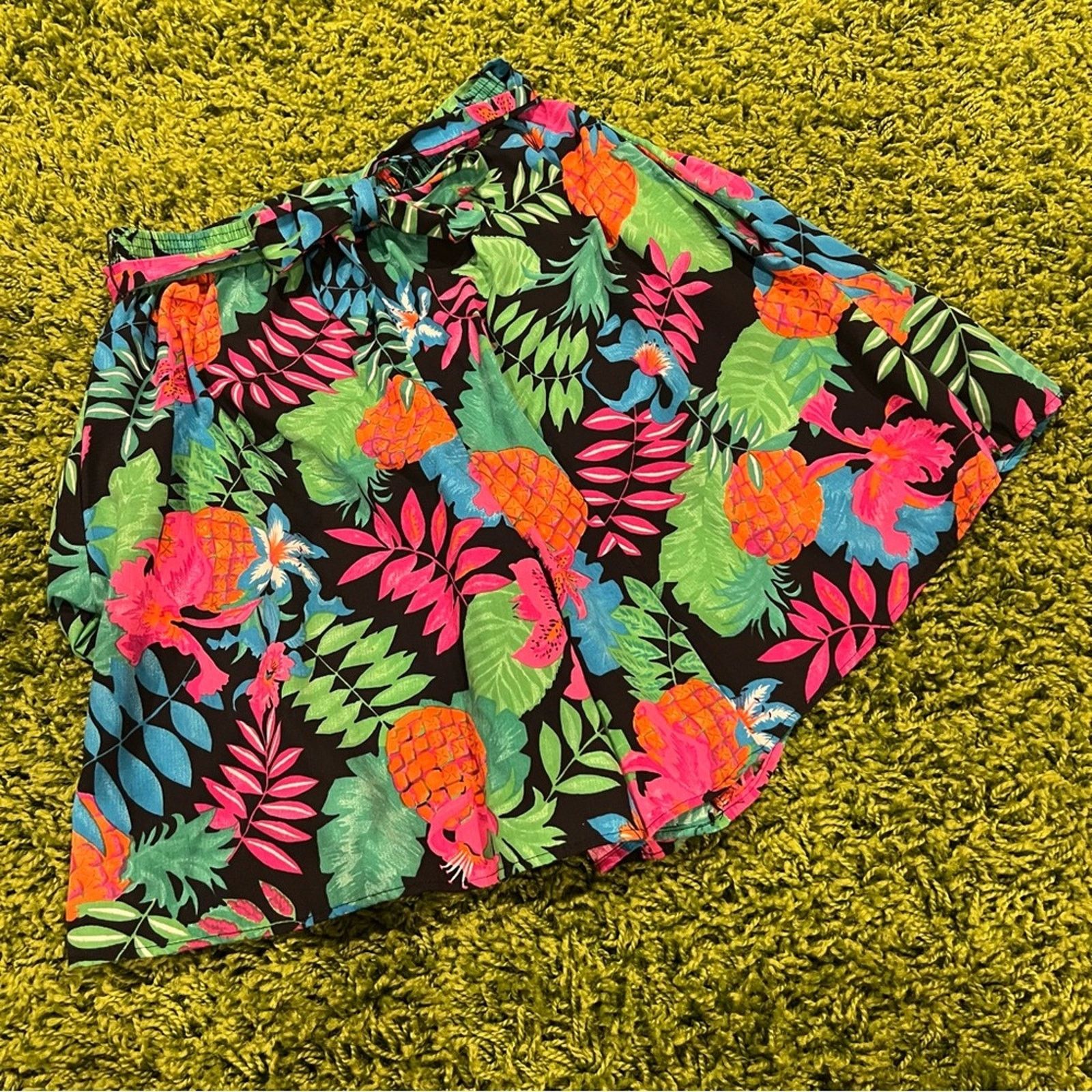 Vintage Vintage 80s Hawaiian Floral High Waisted Elastic Shorts Size 32" / US 10 / IT 46 - 1 Thumbnail