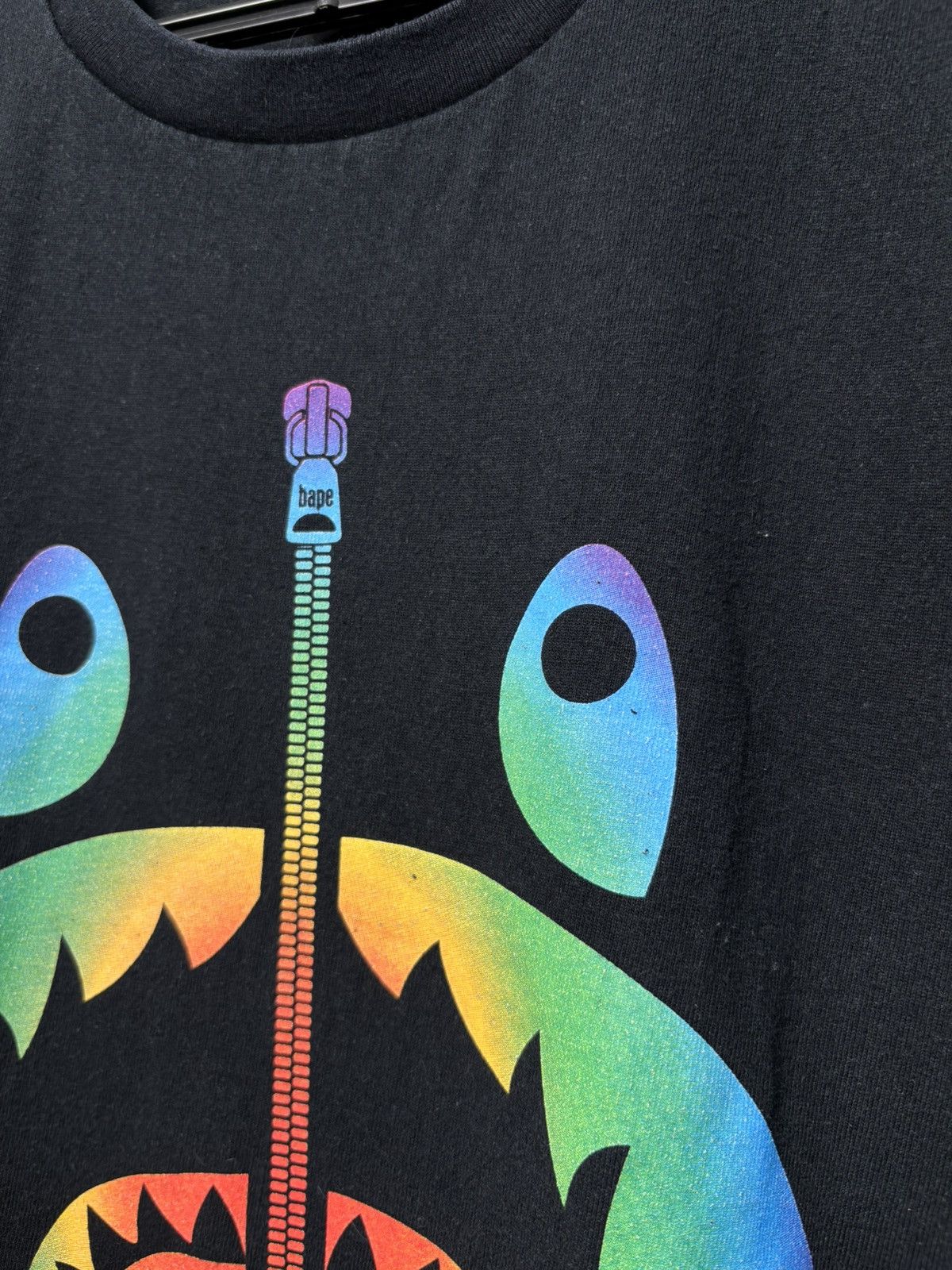 Bape Bape Shark Rainbow t-shirt Size US XL / EU 56 / 4 - 4 Thumbnail