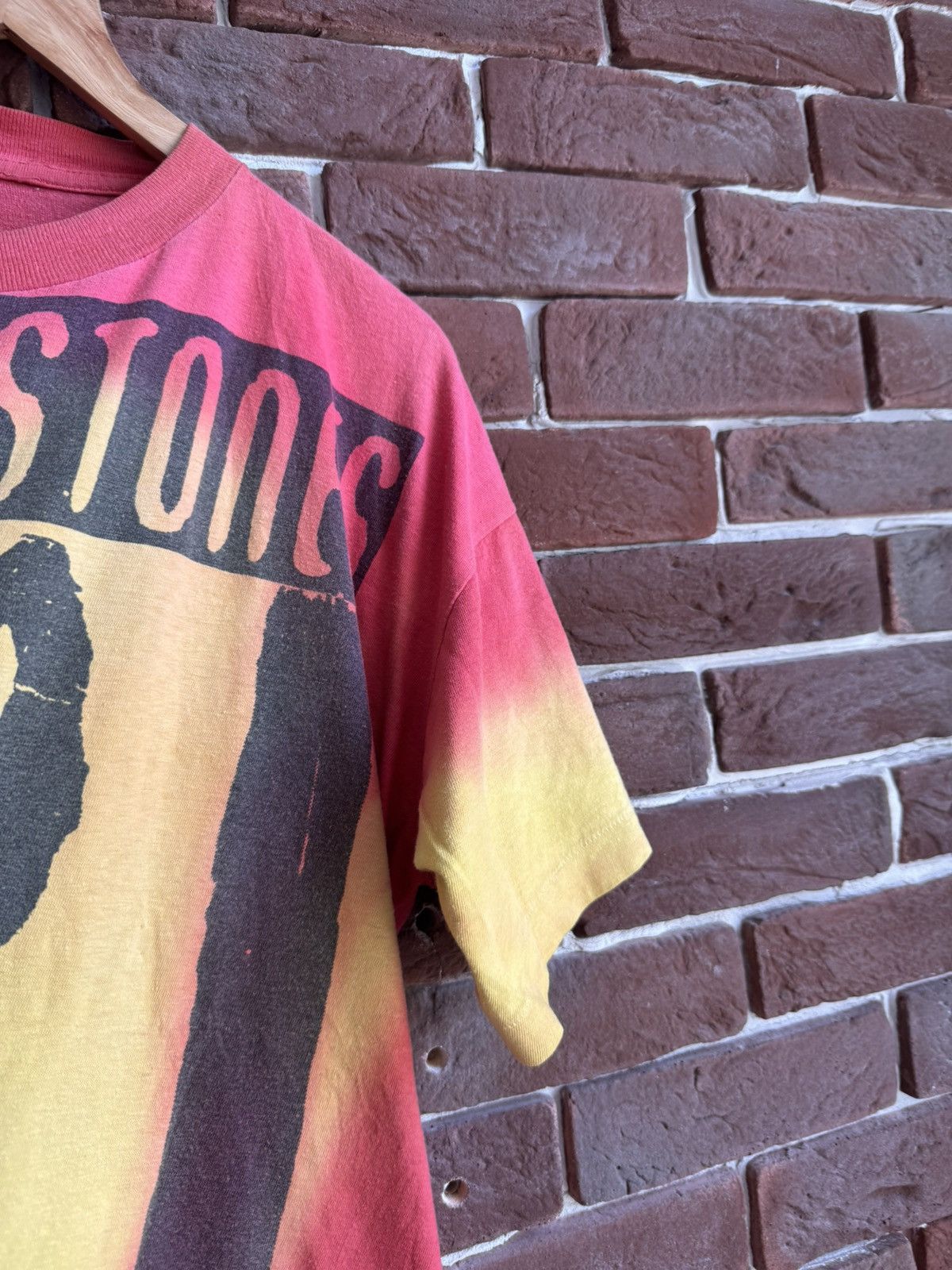 Band Tees × The Rolling Stones × Vintage Vintage 90s The Rolling Stones Voodoo Lounge Tour Band Tee Size US XL / EU 56 / 4 - 9 Thumbnail