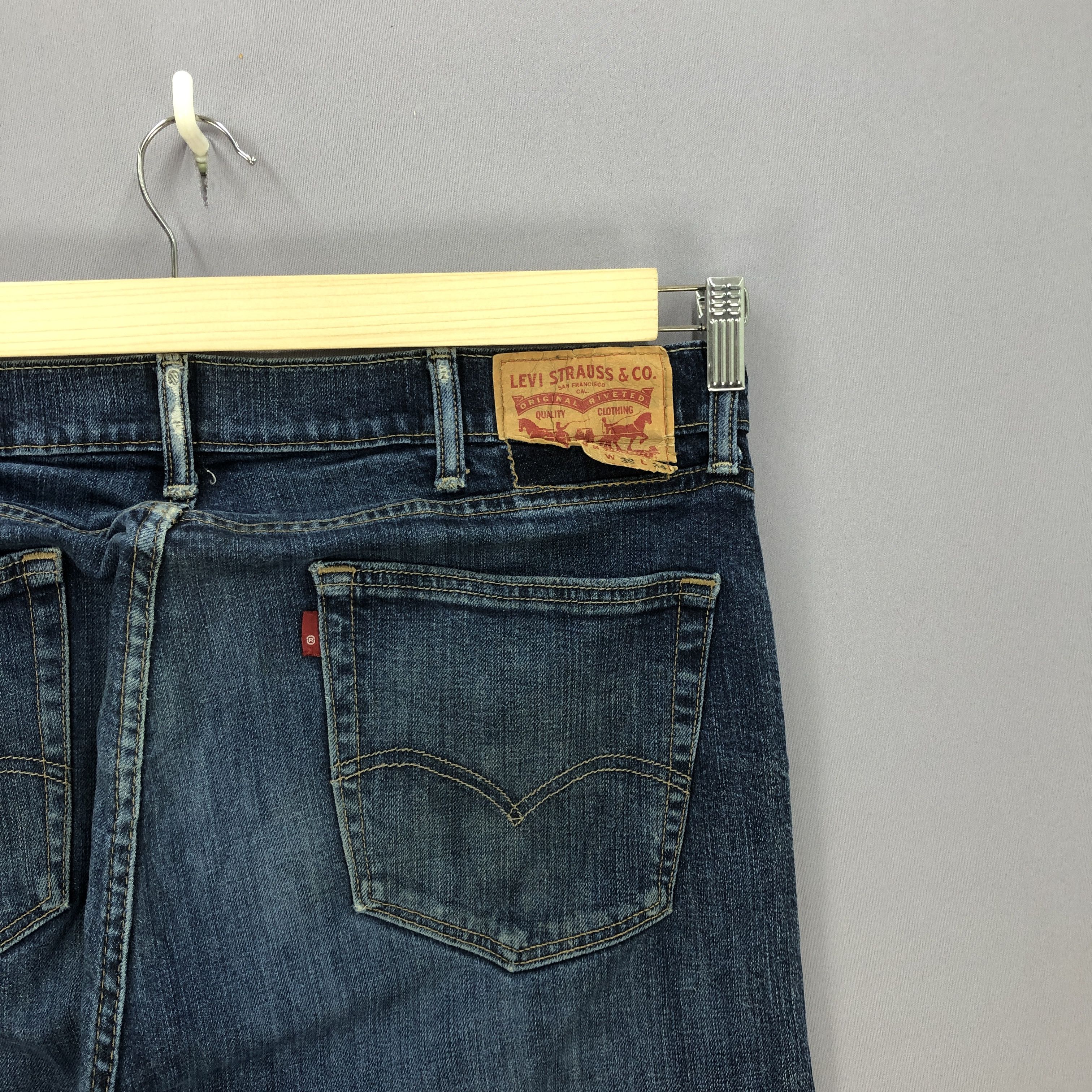 Levi's Vintage Levis 505 Jeans Levi's 505 Faded Blue Wash Denim Size US 38 / EU 54 - 5 Thumbnail
