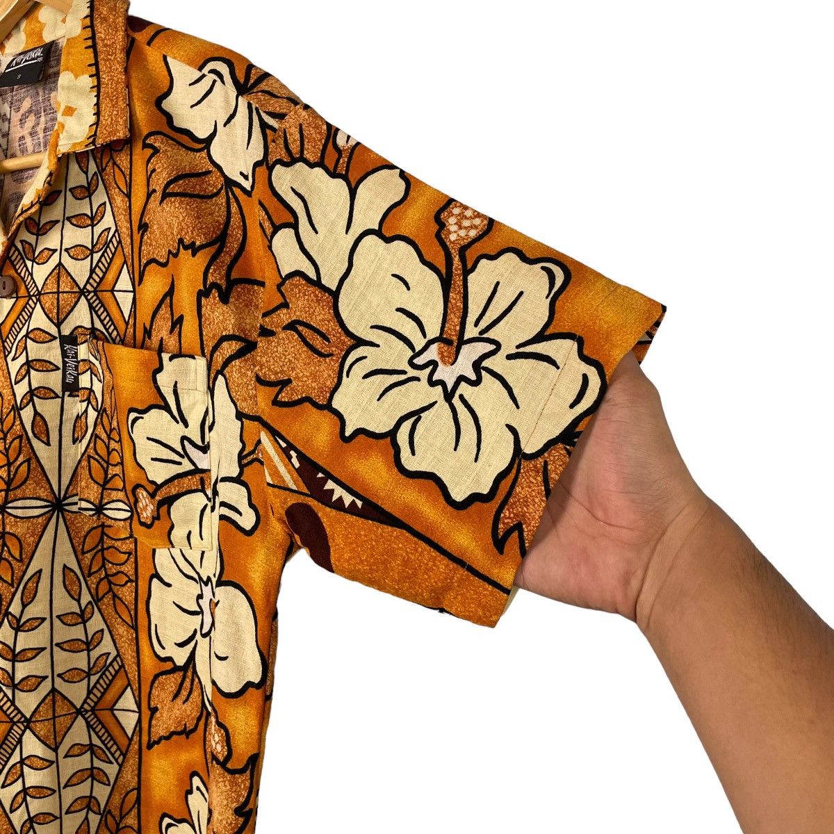 Fiji Vintage Kai-Veikau Tiki Kawaii Button Shirt Size US S / EU 44-46 / 1 - 9 Thumbnail