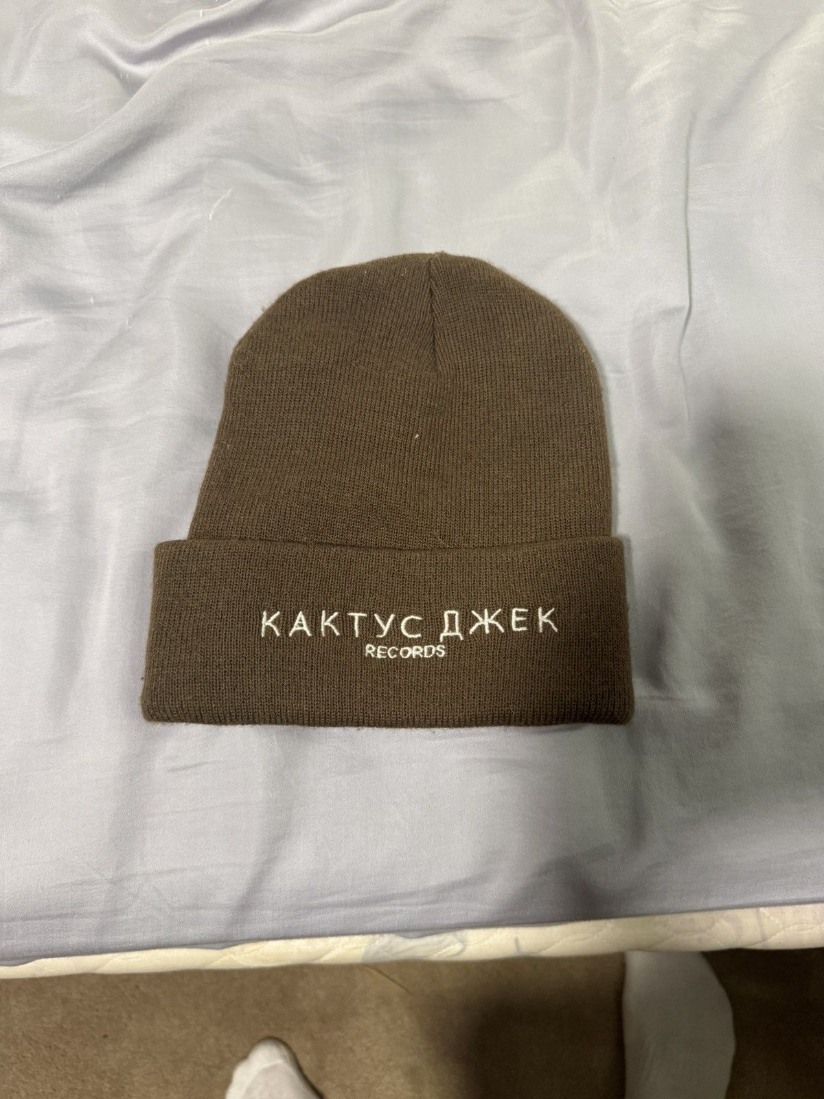 Travis Scott Travis scott cactus jack beanie Size ONE SIZE - 1 Thumbnail