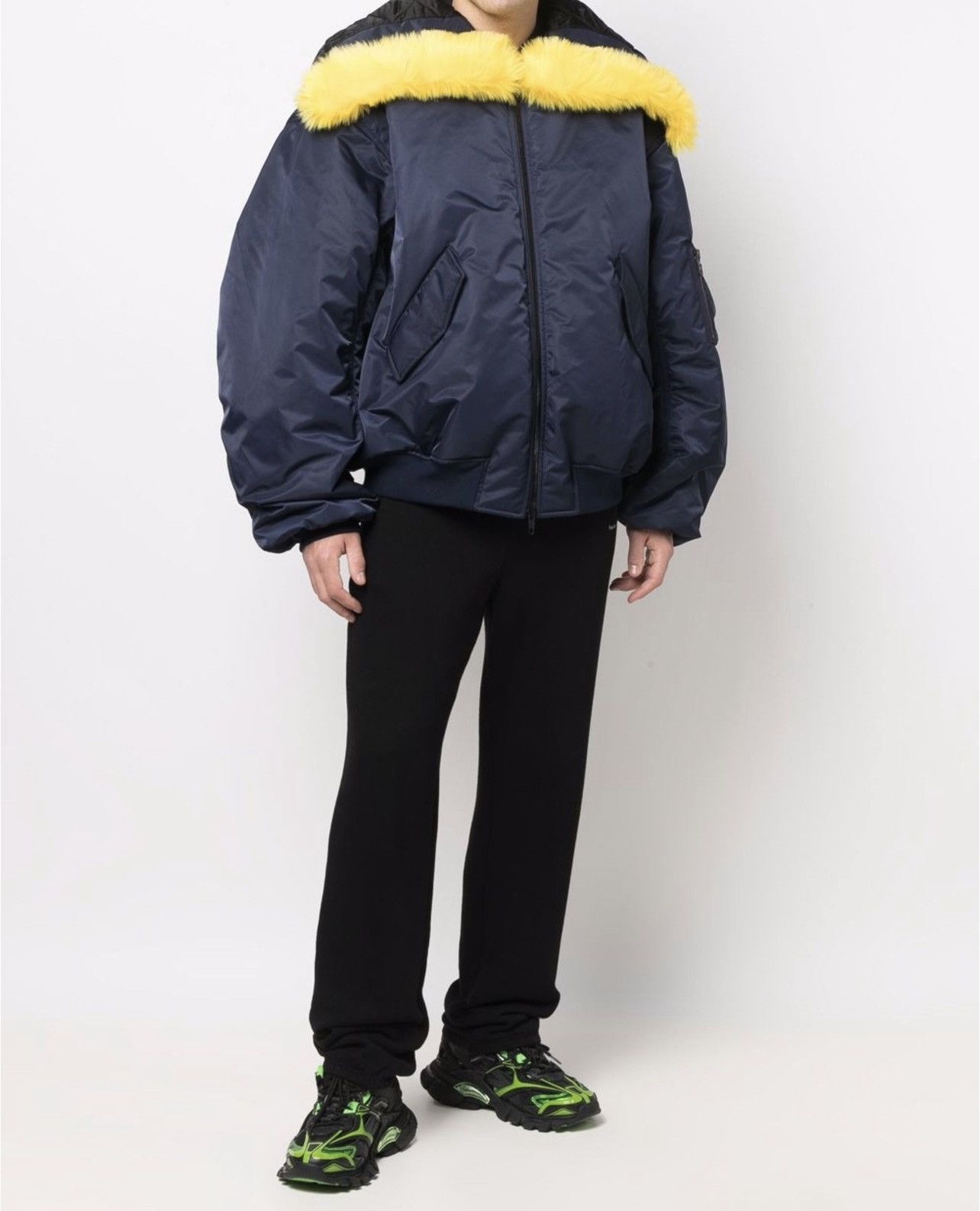Balenciaga 🔥$4.5K VALUE🔥 Faux Fur Bomber Jacket Size US M / EU 48-50 / 2 - 2 Thumbnail