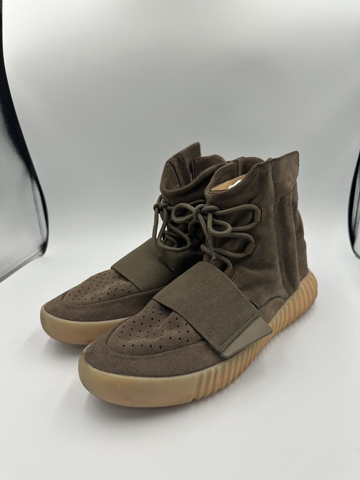 Yeezy YEEZY BOOST 750 chocolate Size US 12.5 / EU 45-46 - 1 Thumbnail