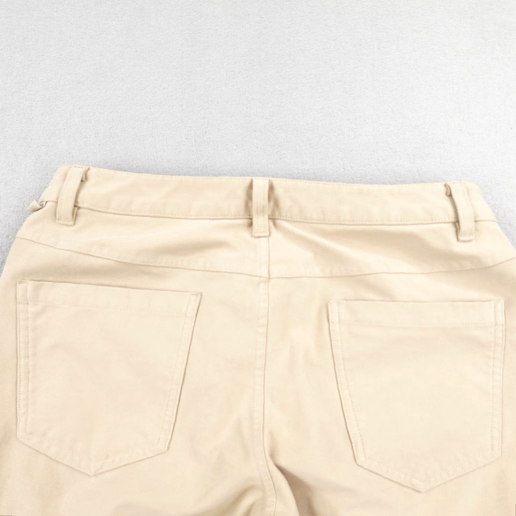 Lululemon Lululemon Pants Mens 31 Khaki Beige ABC Commission Warpstreme Chino Performance Pants Size US 31 - 7 Thumbnail