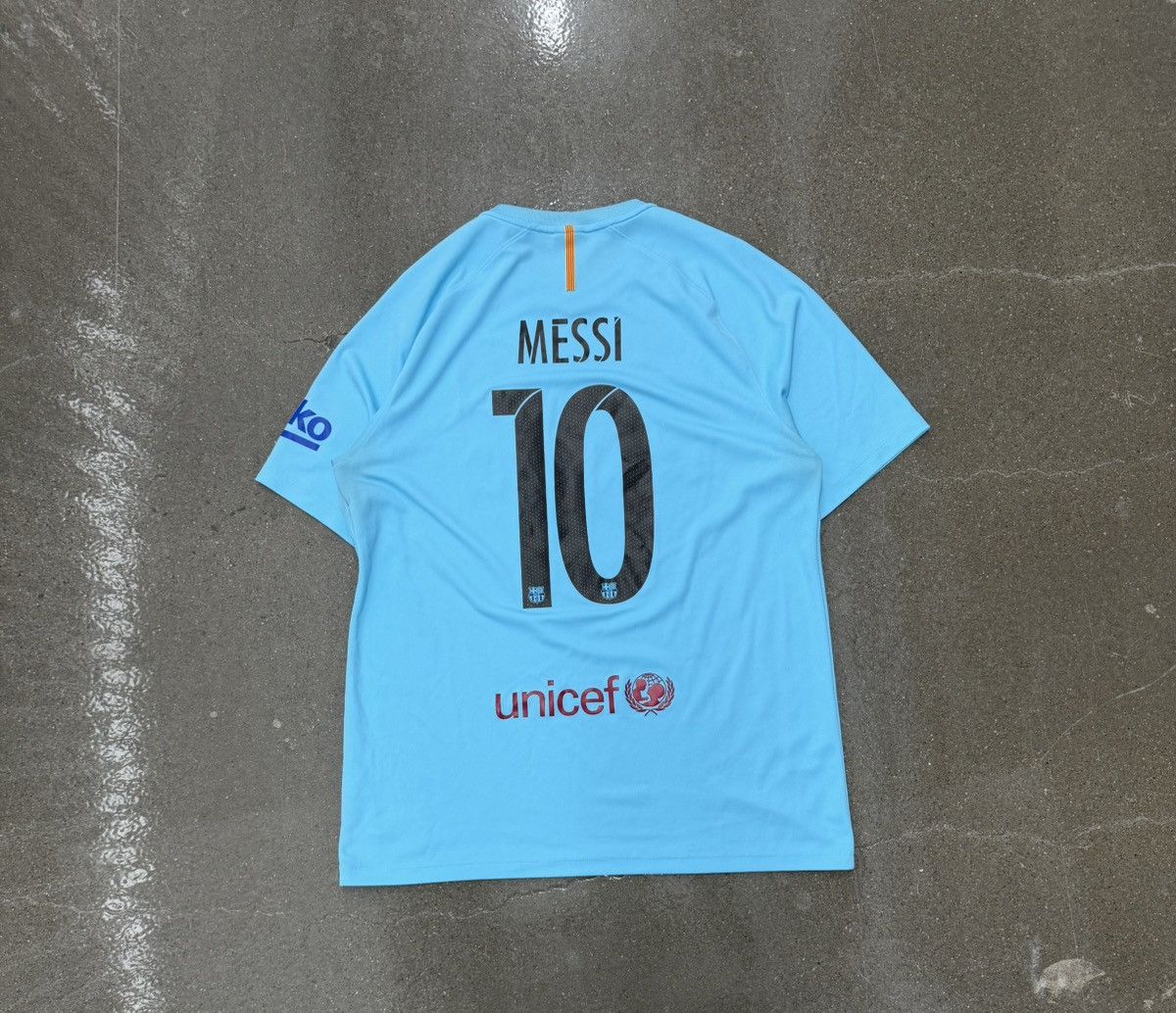 Nike 2017/18 Barcelona Away Jersey #10 Messi Size US L / EU 52-54 / 3 - 7 Thumbnail