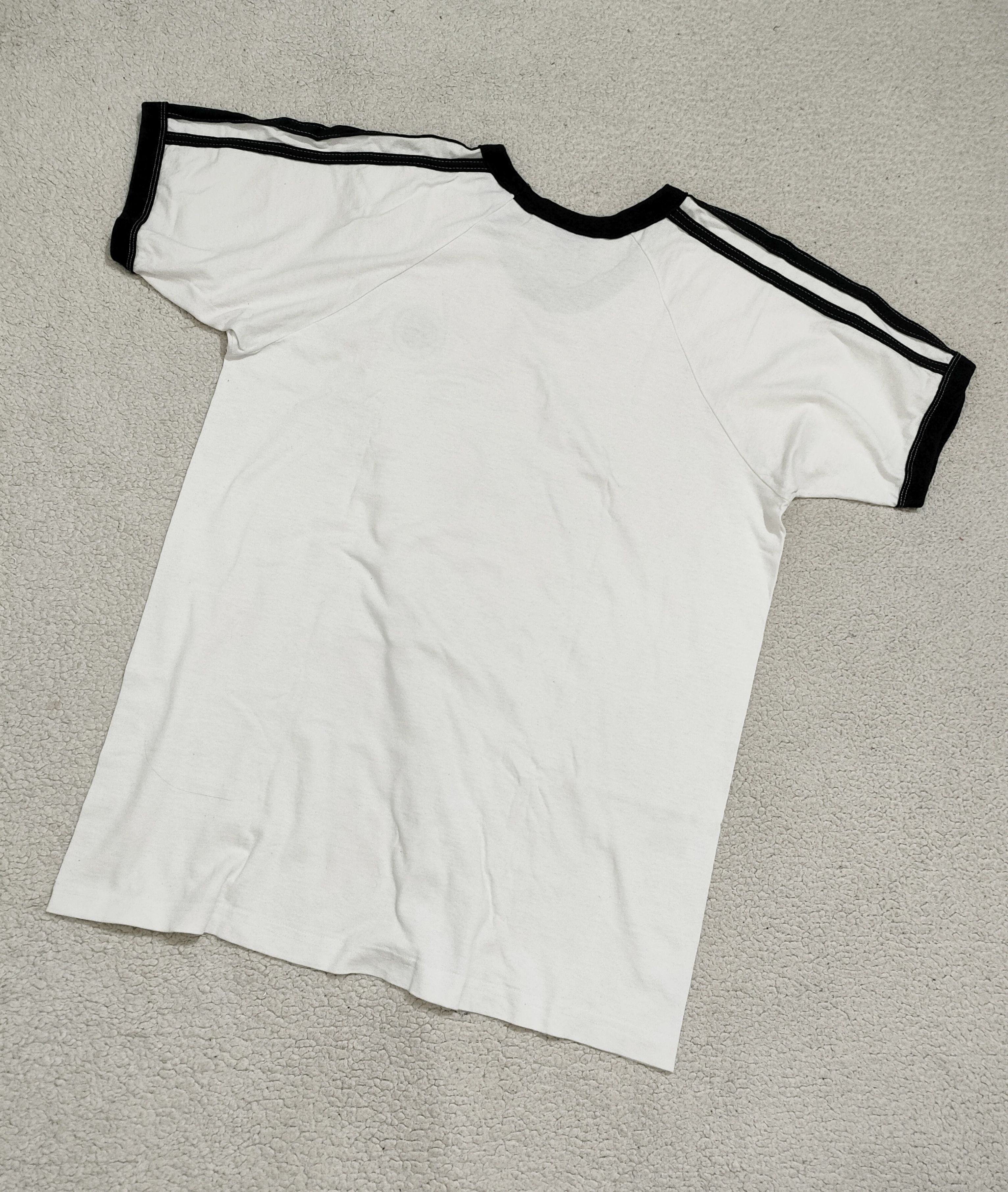 90s Vintage WHITE ZOMBIE Soccer Jersey Tee