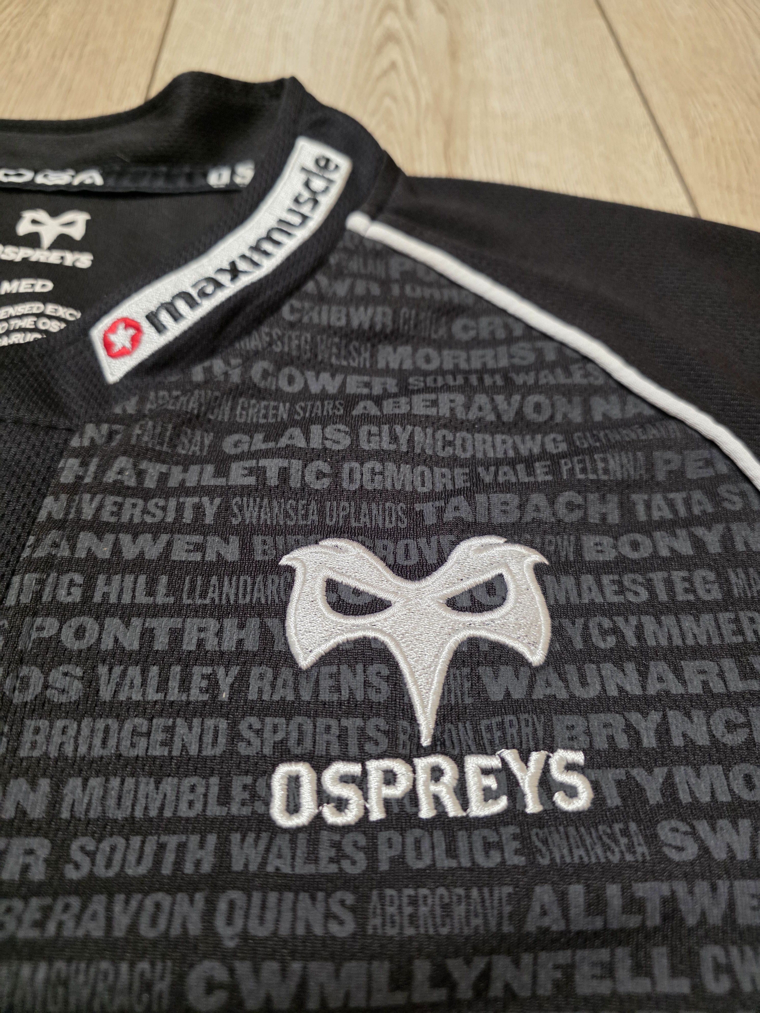 Vintage OSPREYS RUGBY VINTAGE JERSEY WALES RUGBY RARE BLACK Size US M / EU 48-50 / 2 - 4 Thumbnail