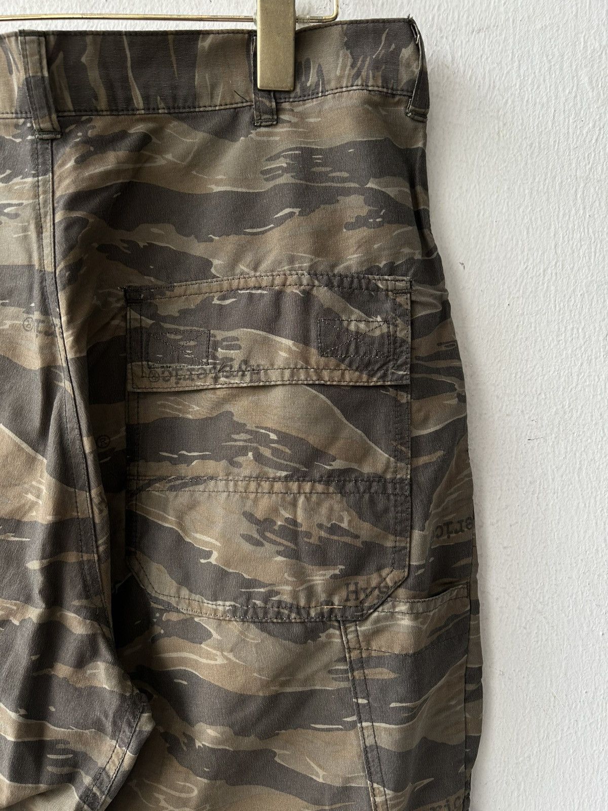 Hysteric Glamour Hysteric Glamour Tiger Camo Pants Size US 32 / EU 48 - 16 Thumbnail