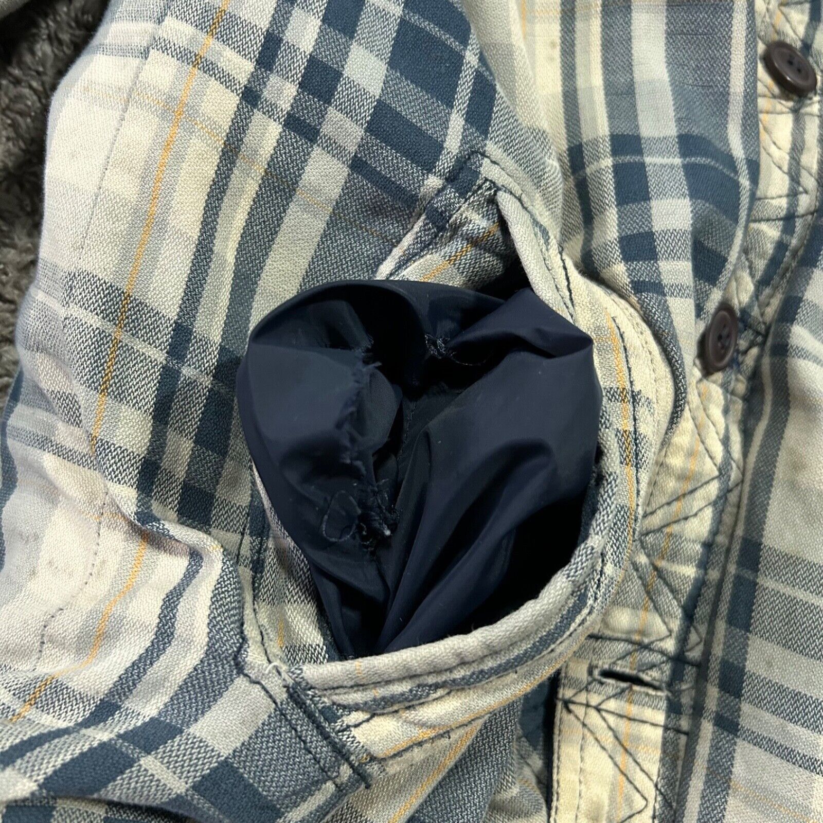 Vintage Thrashed Flannel Jacket Quilt Lined Button Up Plaid y2k Size US L / EU 52-54 / 3 - 2 Thumbnail