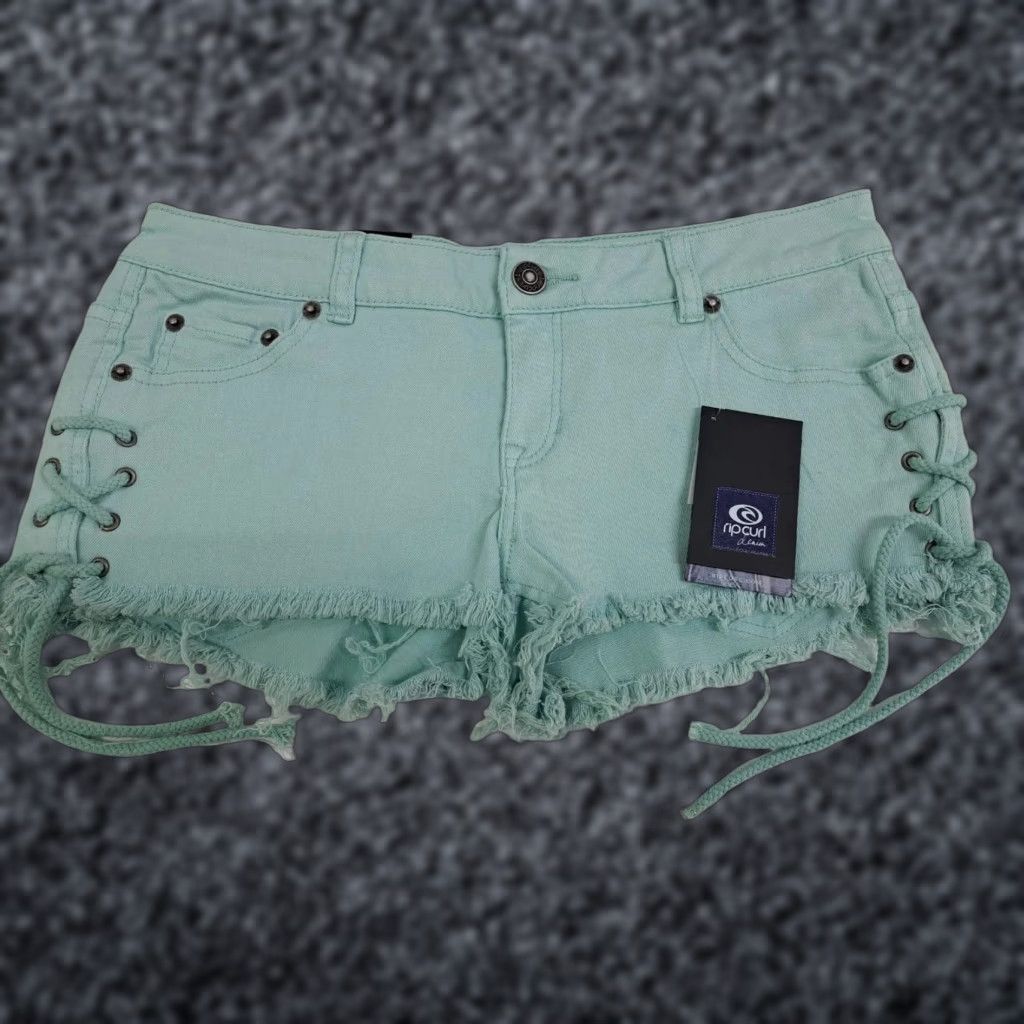 Rip Curl Rip Curl Women's Cheeky Beachy Denim Shorts Teal Green Size 3 Regular Waist 2 in. Inseam Button Zipper Pockets Cotton Spandex Vintage No Size 26" / US 2 / IT 38 - 1 Thumbnail