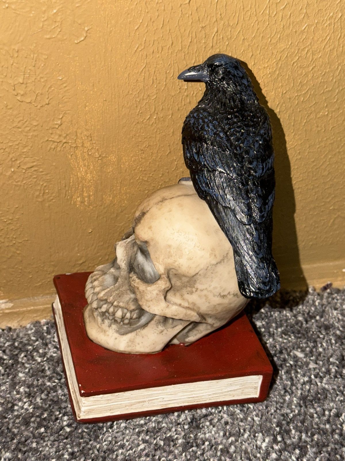 Other DWK Skull Bird Book End 2 Piece Set Used Pre Owned Size ONE SIZE - 15 Thumbnail