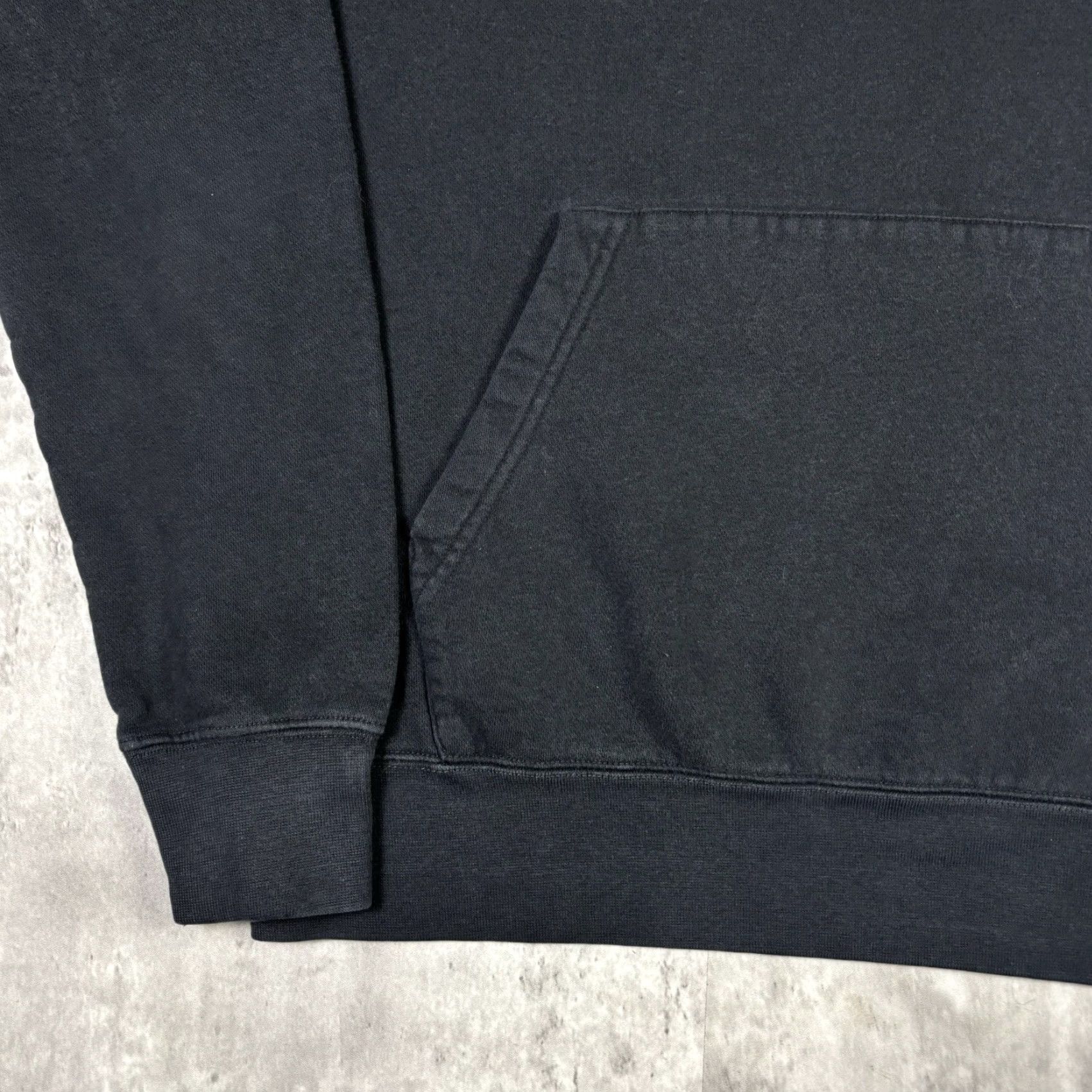Nike VINTAGE Nike Black Pullover Hoodie Adult Medium Essential Size US M / EU 48-50 / 2 - 8 Thumbnail
