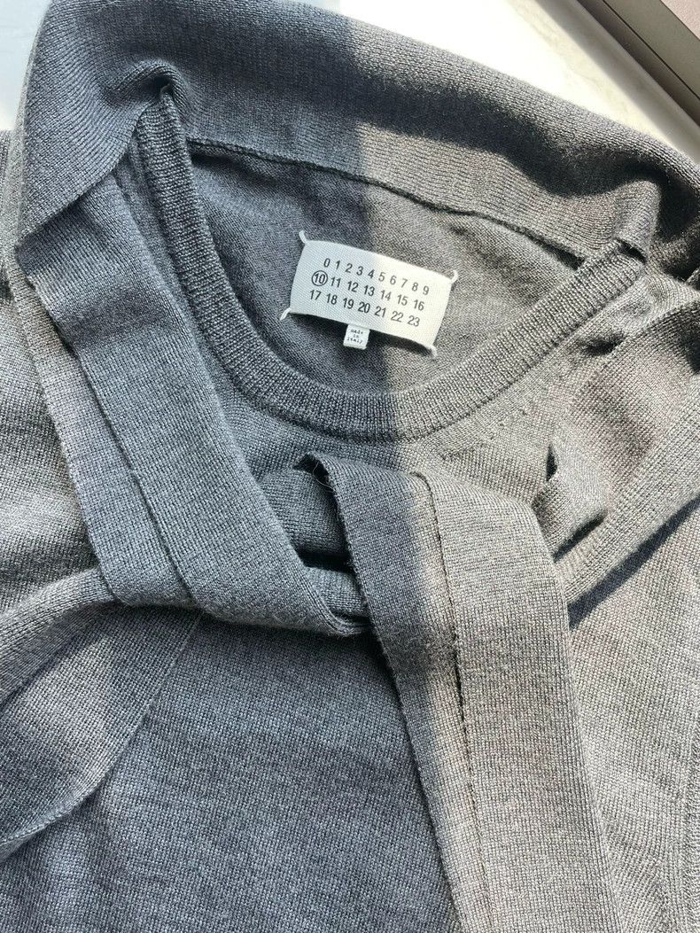 Maison Margiela Maison Margiela Men's sleeveless knitted pullover 2501-Next Size US L / EU 52-54 / 3 - 1 Thumbnail