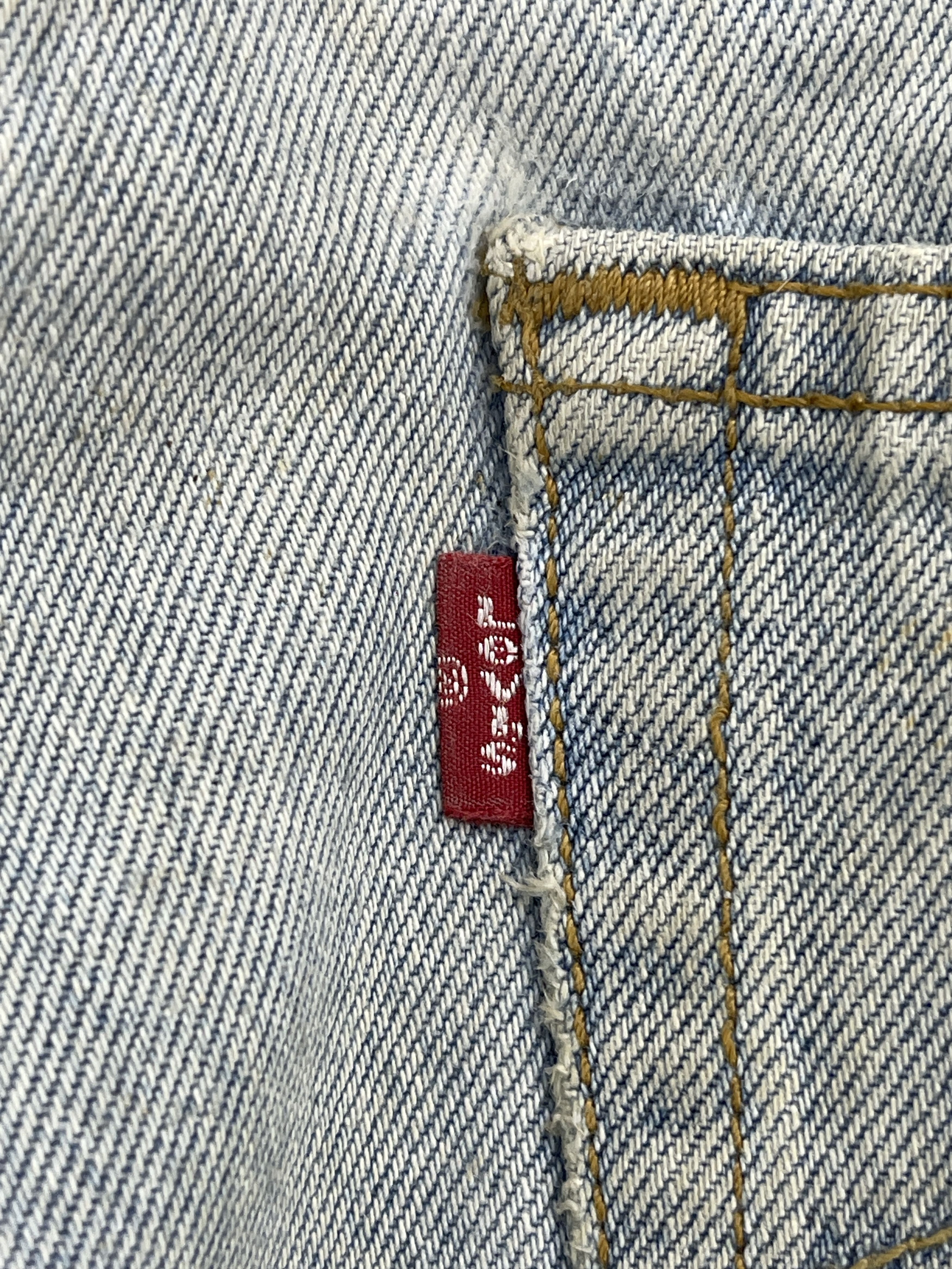 Levi's × Vintage Light Washed Vintage Levis 501 Denim Jeans Size US 31 - 6 Thumbnail