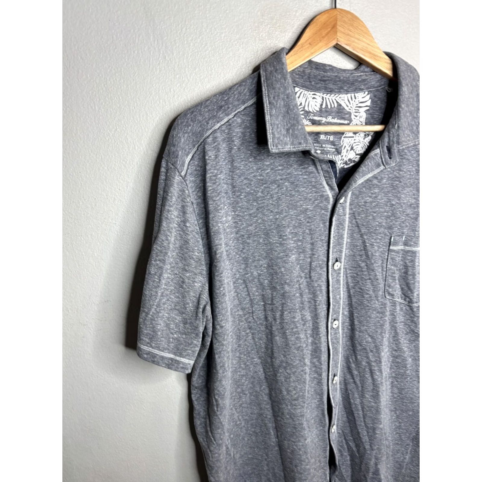 Tommy Bahama Tommy Bahama IslandZone Shirt Mens XL Gray Short Sleeve Button Up Casual Size US XL / EU 56 / 4 - 2 Thumbnail