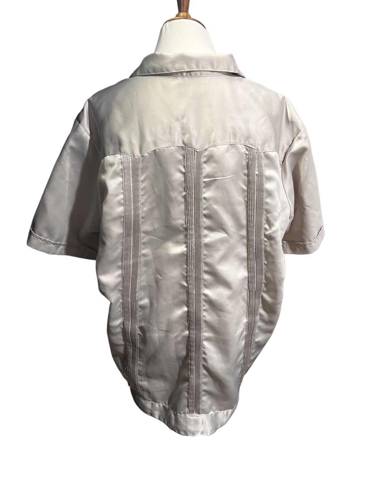 Embroidered Guayabera – Cuban Style