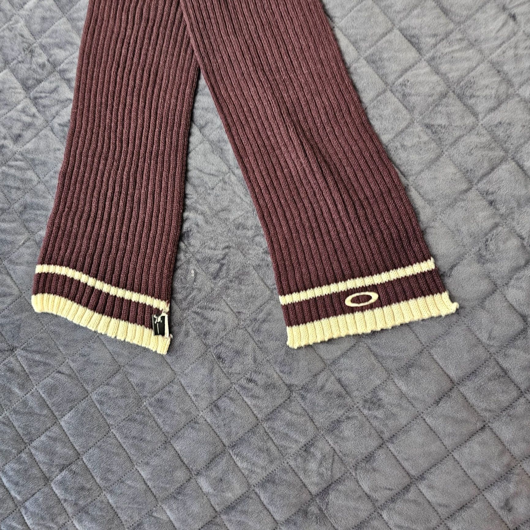 Oakley VINTAGE Oakley Unisex Scarf Brown White Striped Winter Outdoor Warm Size ONE SIZE - 2 Thumbnail