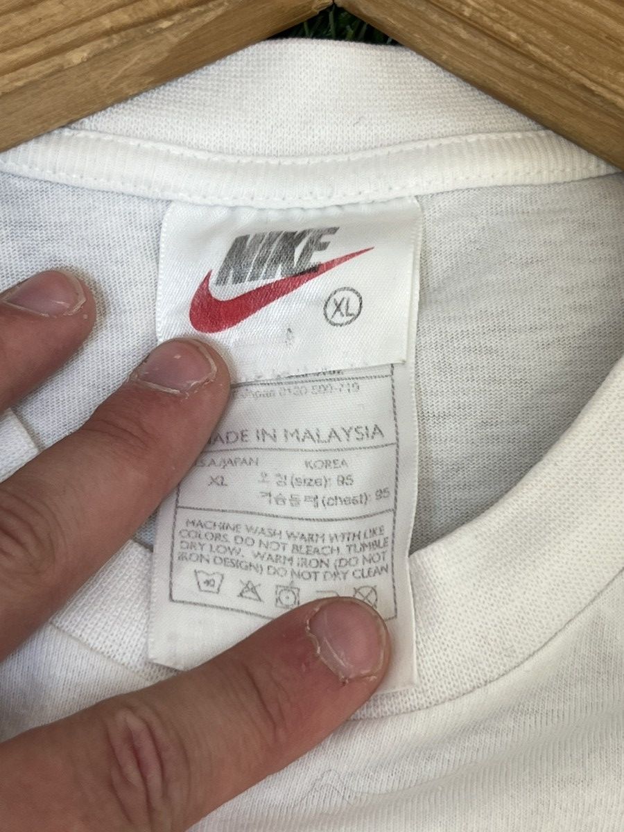 Nike × Vintage Vintage 90s Nike Basketball Big Swoosh Surreal Art T Shirt Size US L / EU 52-54 / 3 - 5 Thumbnail