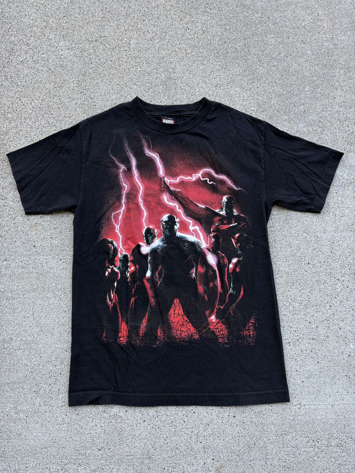 DC Comics × Marvel Comics × Vintage Y2K Marvel Mad Engine Skrulls “Avengers Secret Invasion” Tee Size US S / EU 44-46 / 1 - 1 Thumbnail