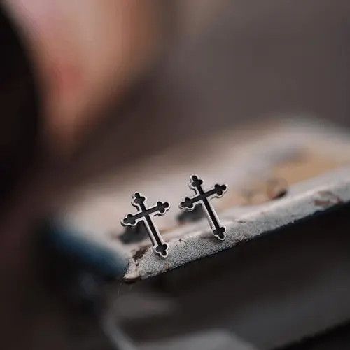 Other Black Cross Stud Earrings Size ONE SIZE - 3 Thumbnail