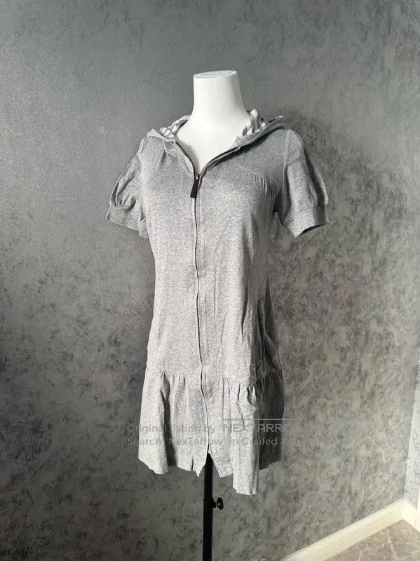 Burberry Burberry Gray Cotton Short Sleeve Hoodie Dress. Size M / US 6-8 / IT 42-44 - 1 Thumbnail