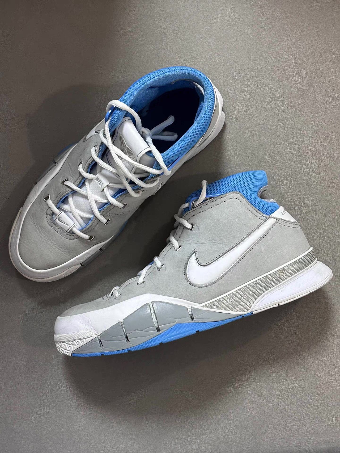 Nike Nike Kobe ZK 1 North Carolina Blue Ｑ20 Size US 11 / EU 44 - 1 Thumbnail