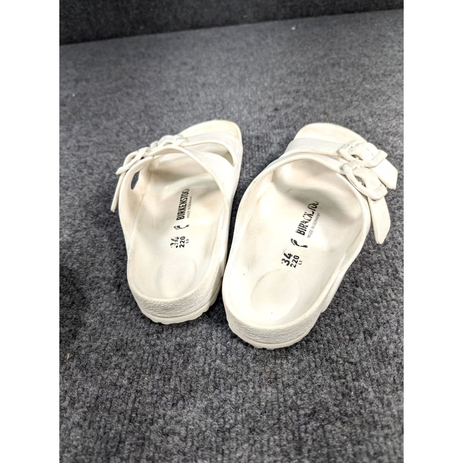 Birkenstock VINTAGE Birkenstock Arizona Eva White Sandal Unisex Men 3.5 (34) Sandal Buckle Eva M White Arizona Birkenstock Sandal 3.5 (34) Mens Womens Size ONE SIZE - 5 Thumbnail