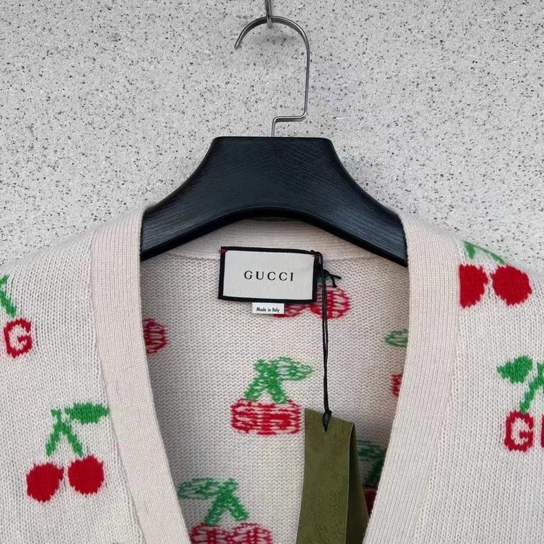 Gucci Gucci Apple cardigan sweater 2501-Nextarrow Size US XS / EU 42 / 0 - 2 Thumbnail