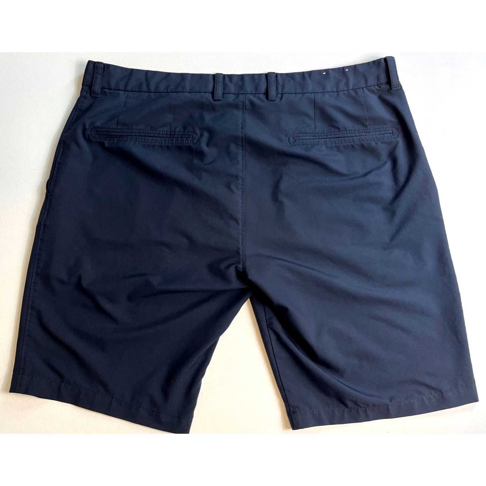 J.Lindeberg J.Lindeberg Shirt? Short? No, correct: Men's J.Lindeberg Somle Tapered Fit Light Poly Shorts Navy 38 Size US 38 / EU 54 - 2 Thumbnail