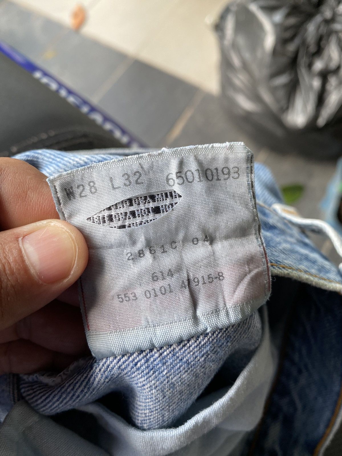 Levi's × Levi's Vintage Clothing × Vintage W27x31 vintage levi's 501 made in USA Faded Size US 27 - 4 Thumbnail