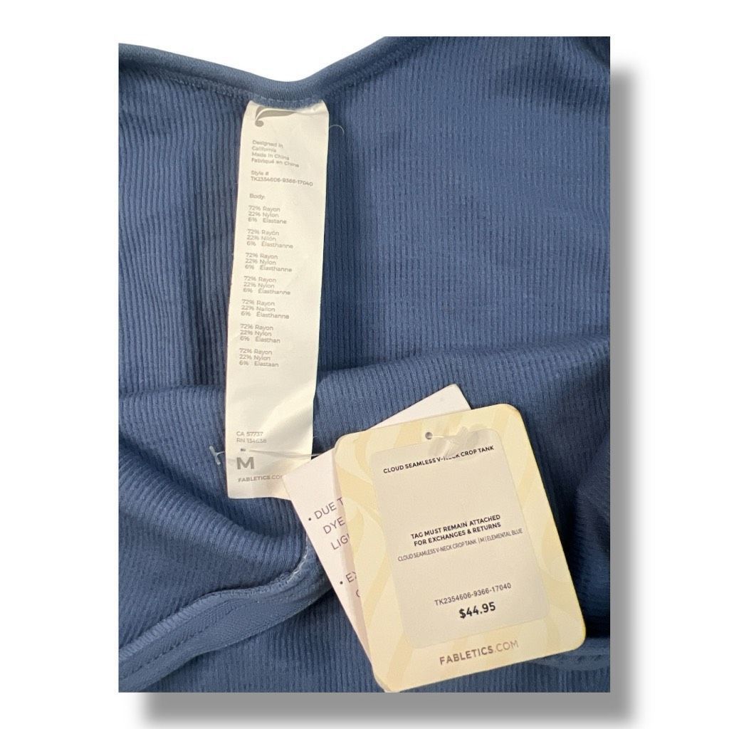 Other Fabletics Blue Cloud Seamless V-Neck Crop Tank Top Size Medi Size M / US 6-8 / IT 42-44 - 5 Thumbnail