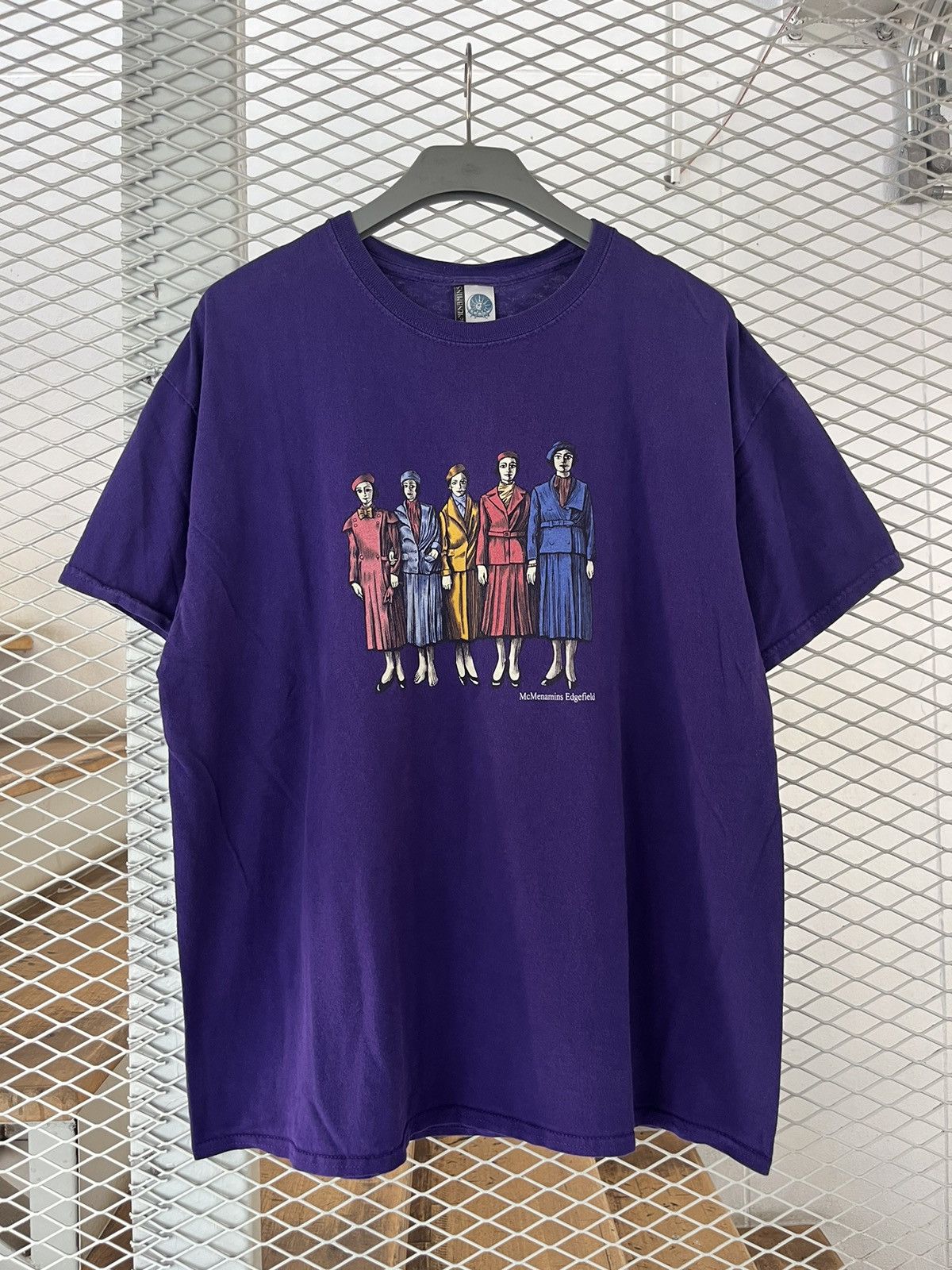 Other McMenamins Edgefield Artwork 00’s Tshirt Size US XL / EU 56 / 4 - 2 Thumbnail