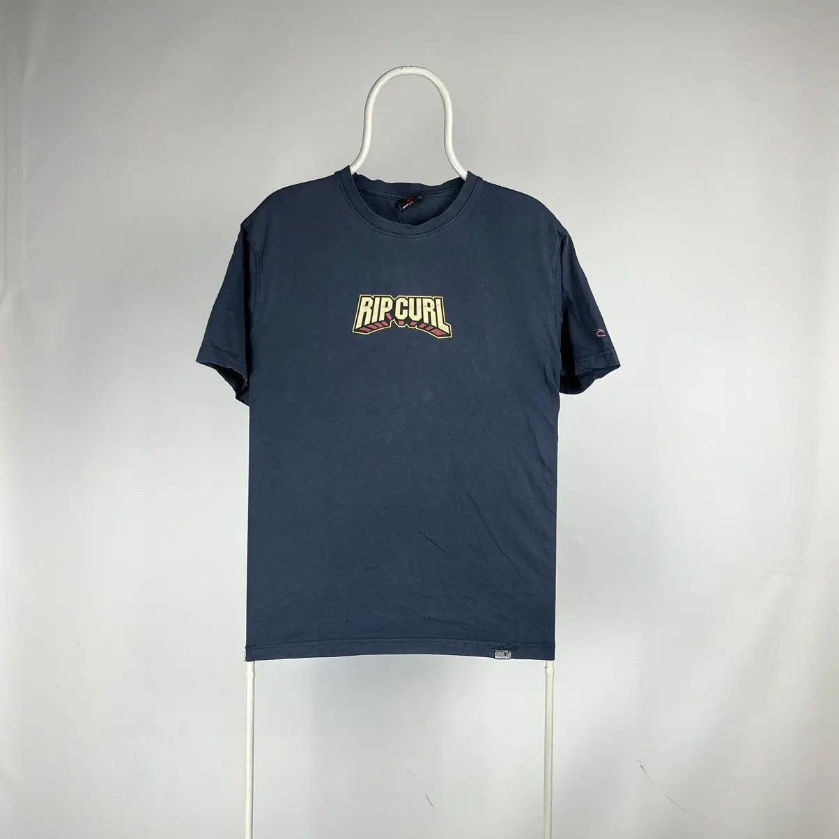 Rip Curl Rip curl Tshirt center logo surf size Large Size US L / EU 52-54 / 3 - 1 Thumbnail
