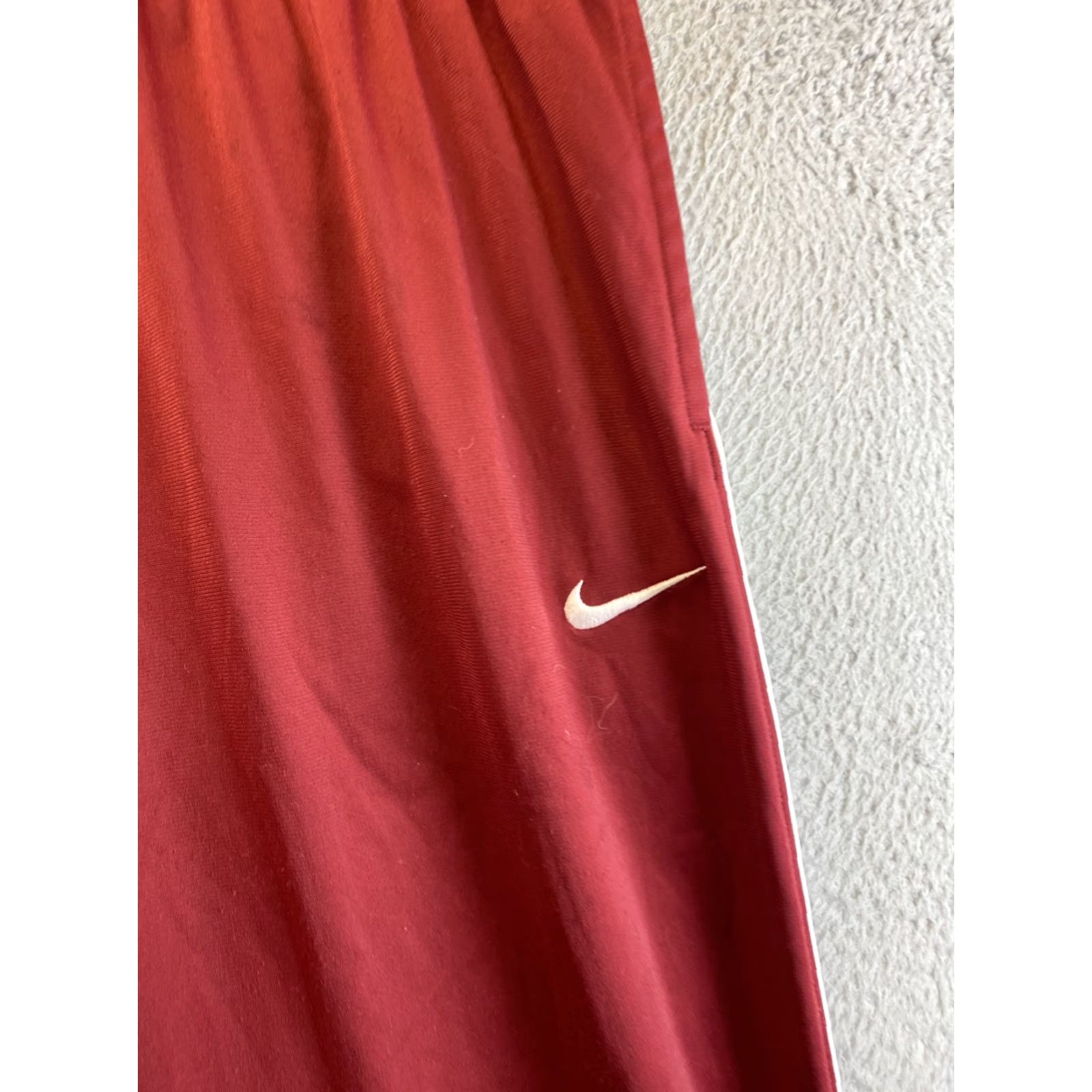 Nike Nike Track Pants Mens XXL 2XL Elastic Waist Straight Leg Zip 30-72 Maroon Size US 39 - 5 Thumbnail