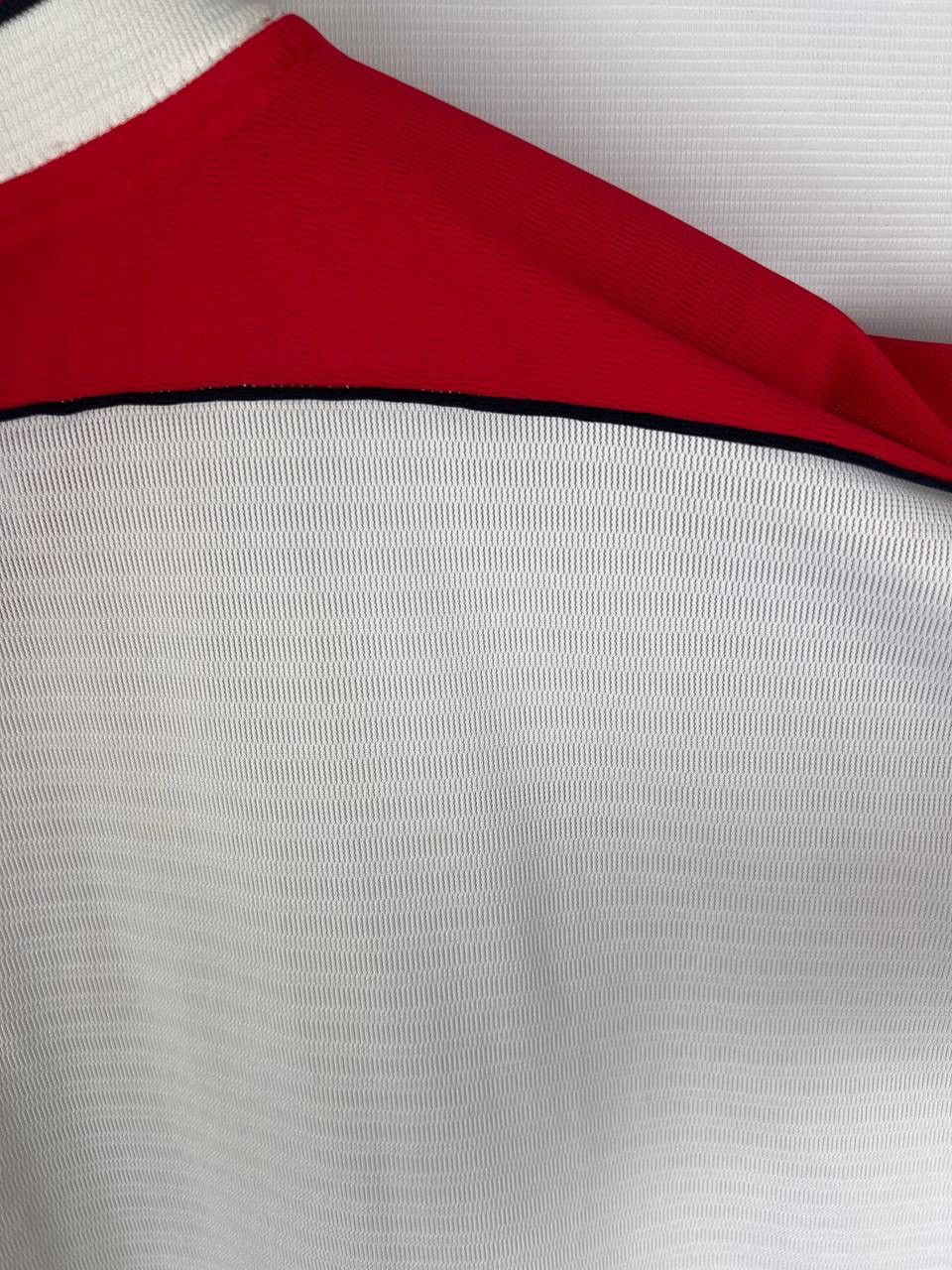 Reebok Liverpool Reebok 1998-99 vintage jersey size 50/52 Size US L / EU 52-54 / 3 - 14 Thumbnail